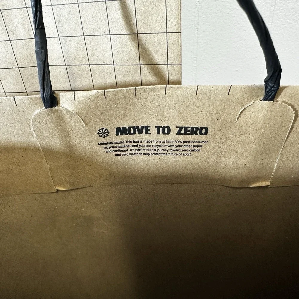 NEW Box Of 150 NIKE Swoosh Medium Brown Recycled Paper Retail Shopping Gift Bags